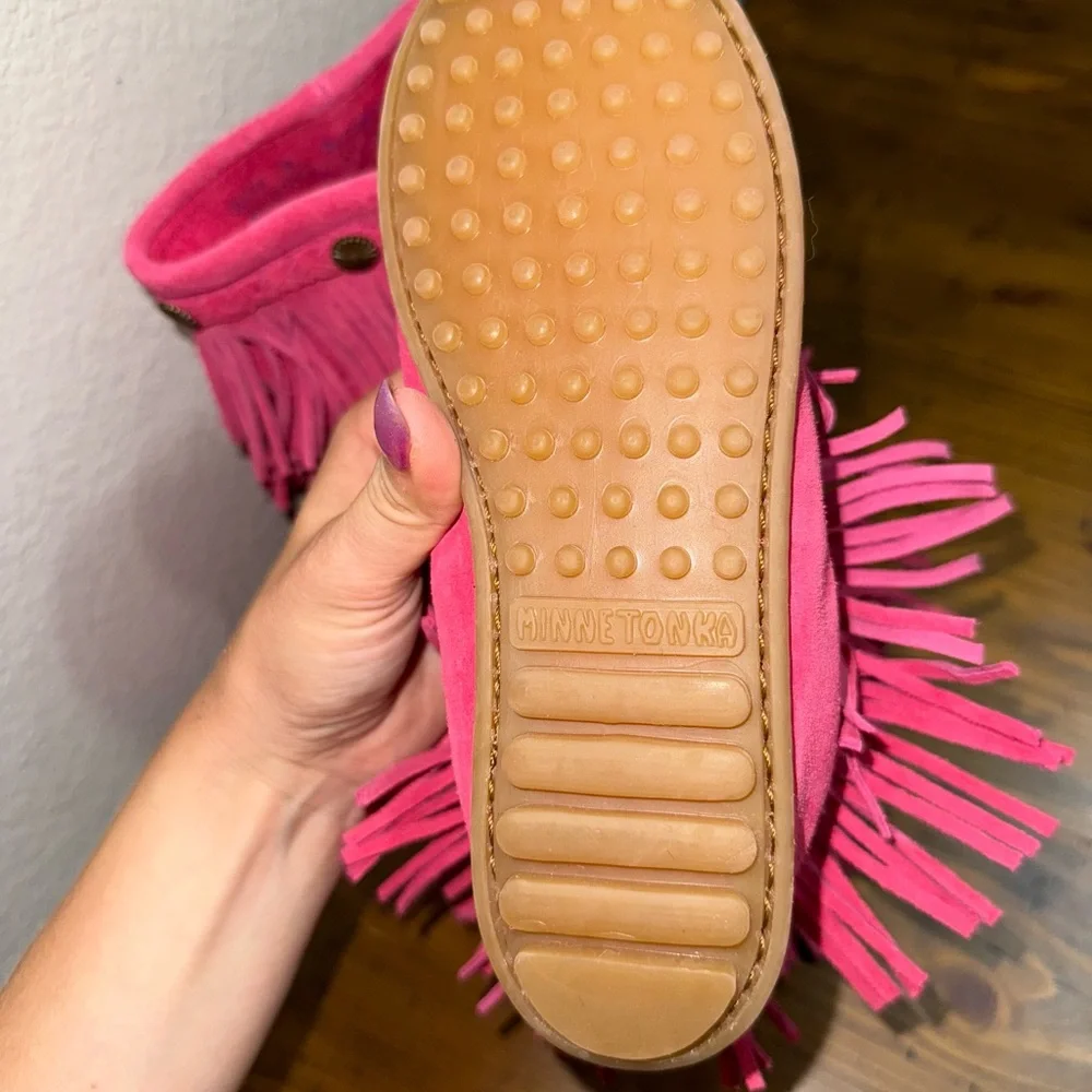 Minnetonka Pink Fringe Boots Kids Size 3 Boho Western Barbiecore‎ Suede